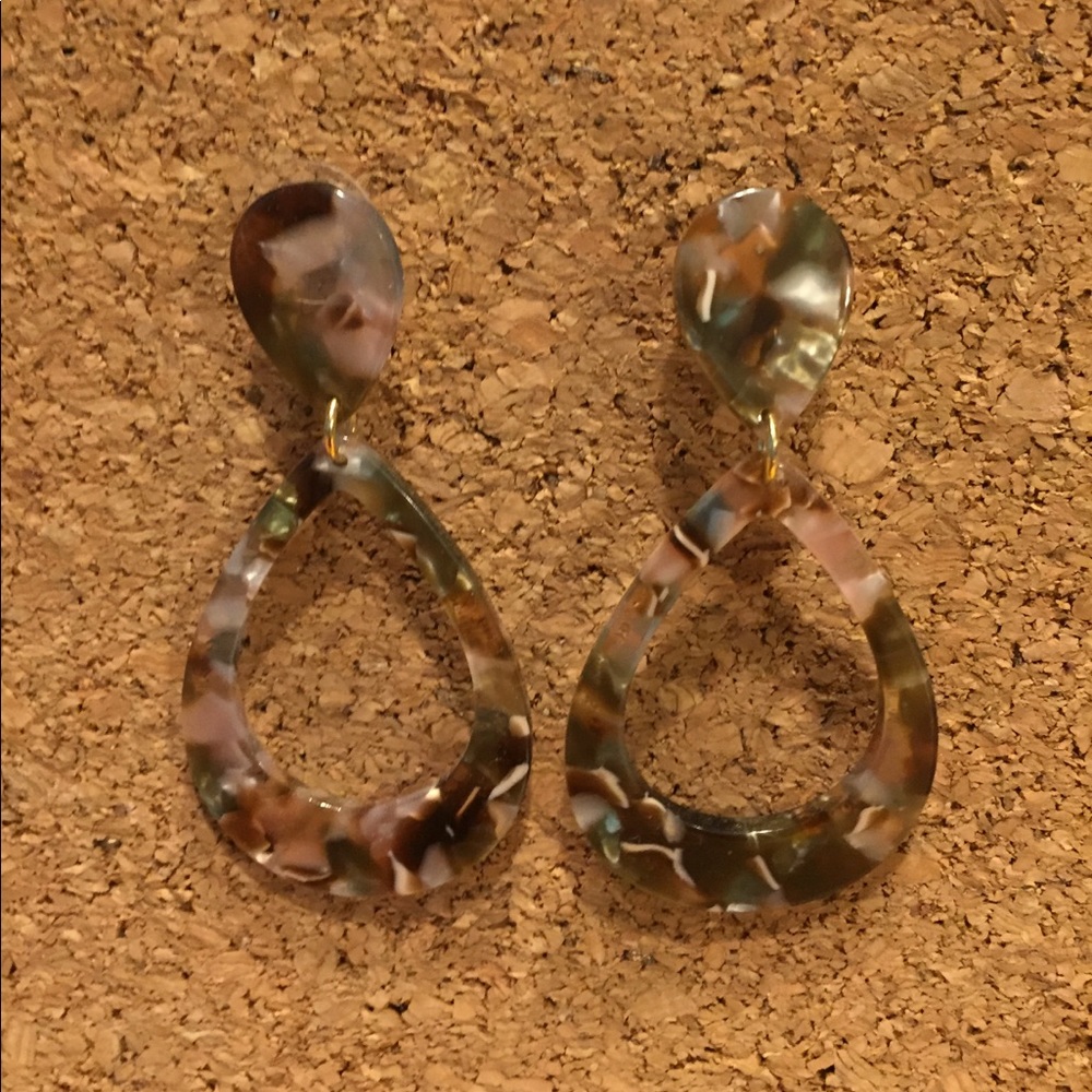 NWOT boutique earrings
